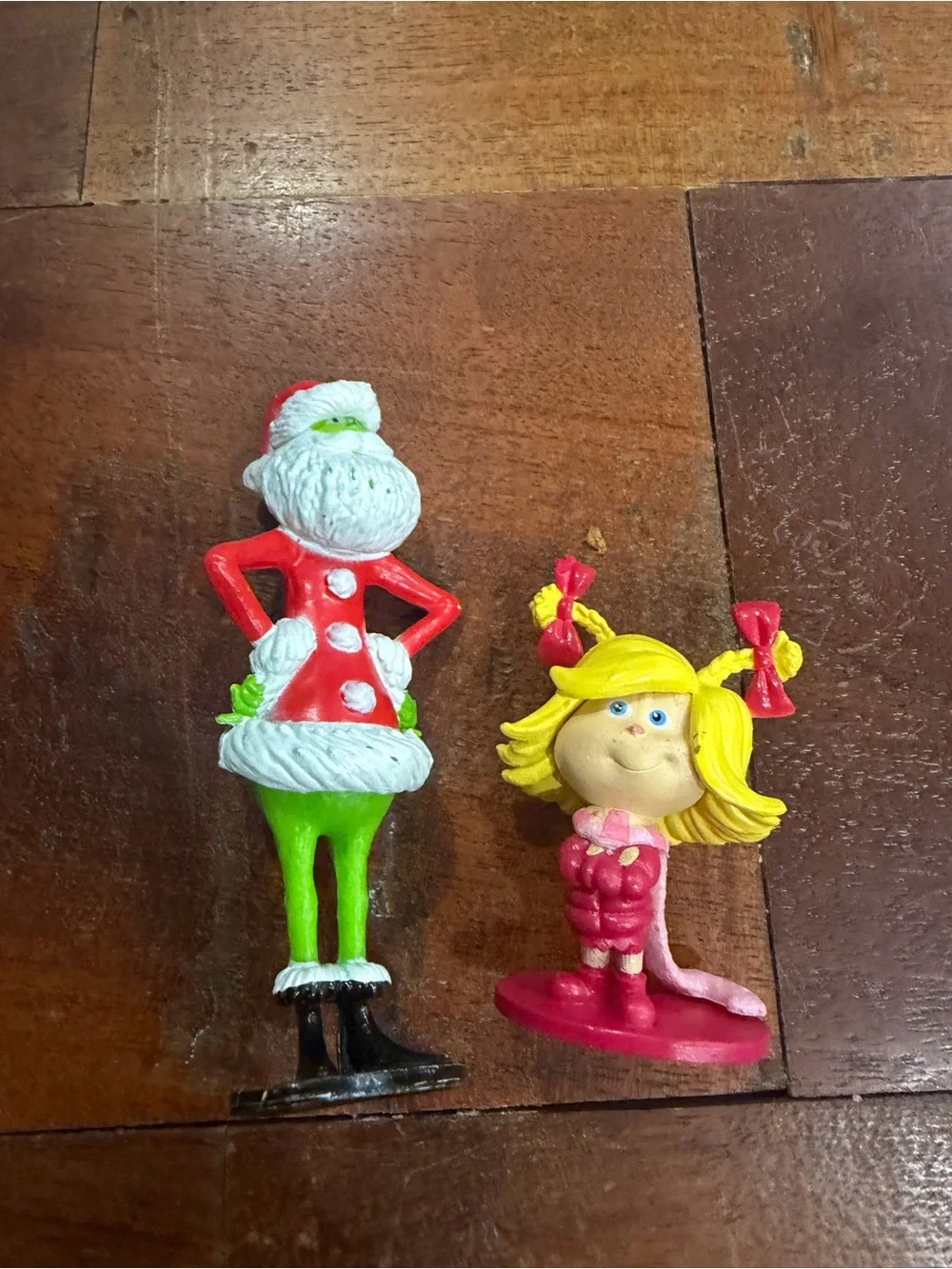 Nike Red, Green, Yellow and Pink Kids Toy Figurine Set